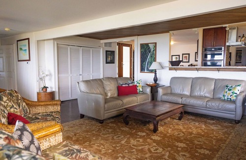 Punaluu House | 🌊 Ocean Views & Island Vibes – Your O'ahu Escape! 🌺