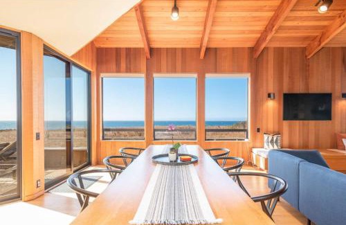 Sea Ranch House | Ocean Views - Near Bluff Coast Trail - Hot Tub