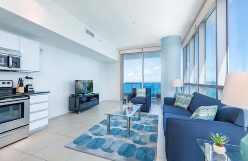 North Beach Apartment | Ocean Views on the Beach! Pool w/Hot Tub and Gym | Florida