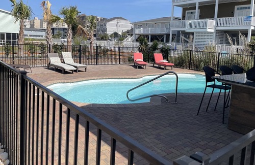 North Myrtle Beach Cottage | Ocean Views Private Pool with outdoor kitchen
