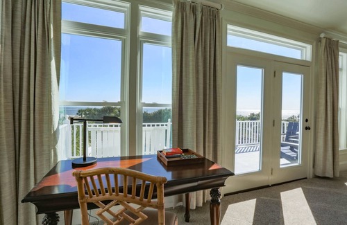 Ocean Point House | Ocean Views, Two Master Suites, Screened Porch & Access to Ocean Point Community Pool & Cabana