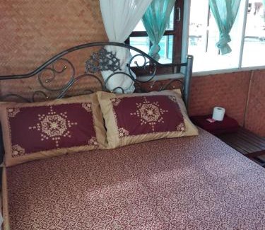 Bang Bao Bay House | Oceanblue Guesthouse