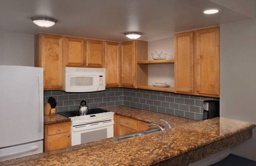 Sea Pines Condo | Oceanfront 2 Bedroom Condo in Marriott Vacation Club JUNE 28/25–JULY 5/25.