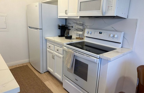 South Redondo Apartment | Oceanfront 2BR/2BA w/Stunning Views in Redondo Beach!