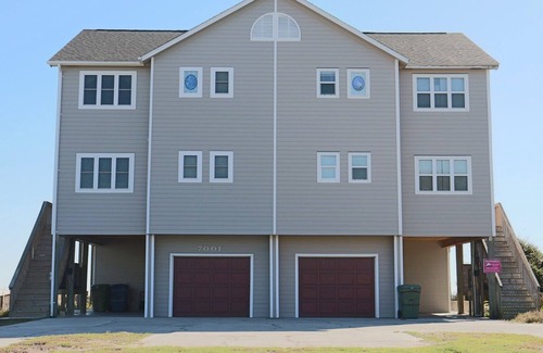 Emerald Isle Cottage | Oceanfront 4BR – Pet-Friendly & Spacious Decks