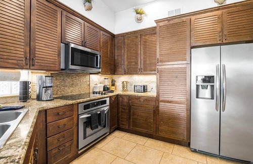 West Newport House | Oceanfront 5bd/3ba Townhome ON THE SAND