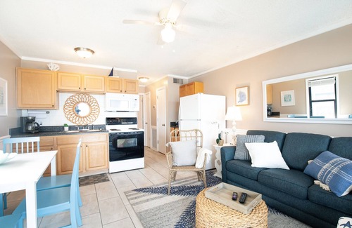 Myrtle Beach Condo | Oceanfront Balcony Penthouse @ Myrtle Beach Resort
