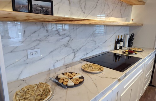 Sunset Cliffs Condo | Oceanfront beach living in an amazing modern condonn