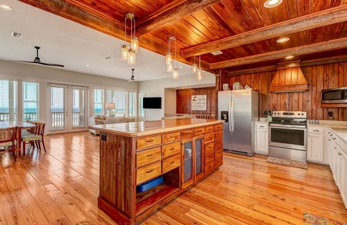 Ocean Cay House | Oceanfront | Completely Renovated Historic Home | Huge Balcony Amazing Ocean Views