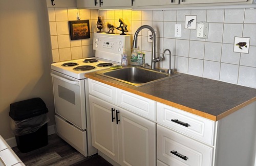 Makaha Condo | Oceanfront condo with amazing views. Best sunsets every evening on the 8th.