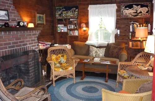 Brooklin Cottage | Oceanfront Cottage on Blue Hill Bay