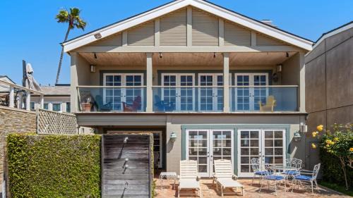 Balboa Peninsula House | Oceanfront Home Walk to Balboa Pier Scenic Views Balboa Peninsula Point by AvantStay