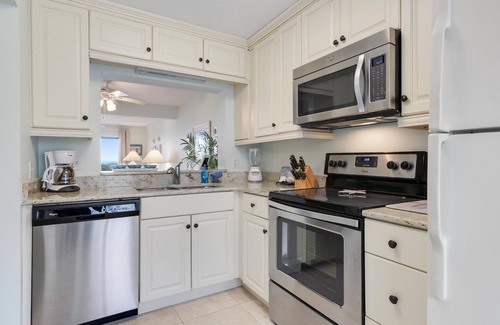 Oceanmarsh Subdivision Condo | Oceanfront, Huge Deck and Gorgeous View