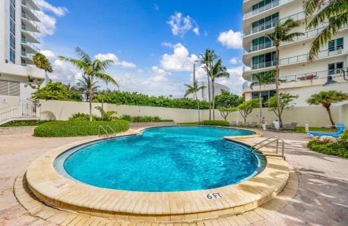 Hollywood South Central Beach Apartment | Oceanfront Luxury Condo with Stunning Views and Resort Amenities