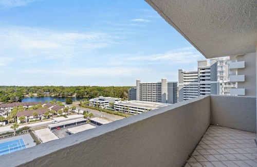 North Myrtle Beach Condo | ~ Oceanfront Oasis ~ Private Condo ~ 3 Bedroom