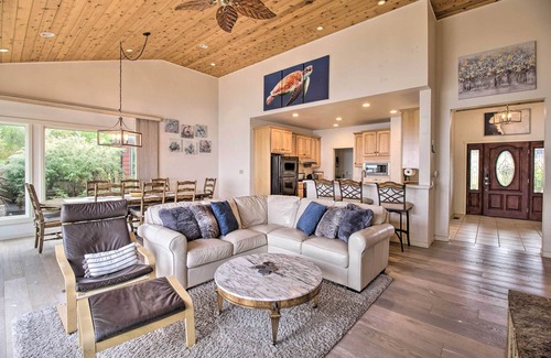 Point Arena House | Oceanfront Point Arena House w/Lovely Deck!