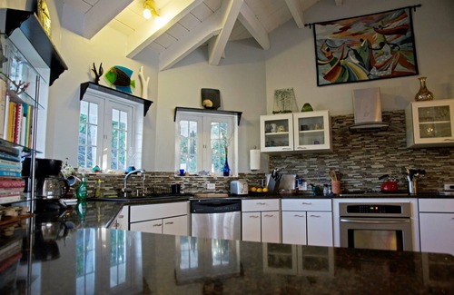 Tibbett's Turn House | Oceanfront, Pool, Gourmet Kitchen, 2 BR, Office with Futon.