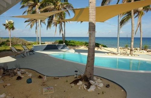 Tibbett's Turn House | Oceanfront, Pool, Gourmet Kitchen, 2 BR, Office with Futon.