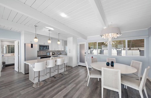 San Clemente House | Oceanfront Retreat: 2BR Home with Private Beach Access, Firepit & BBQ