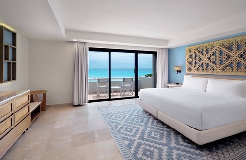 Zona Hotelera Resort | Oceanfront Studio for 2 - Wyndham Grand Cancun – All-Inclusive Resort