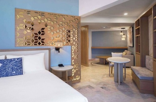 Zona Hotelera Resort | Oceanfront Studio for 2 - Wyndham Grand Cancun – All-Inclusive Resort