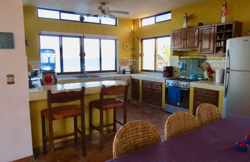 El Sargento House | Oceanfront w/private beach access El Sargento/La Ventana, 4bd, 3 ba w/lockout