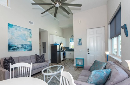 St. Augustine Beach Apartment | Oceans 13 Condo D
