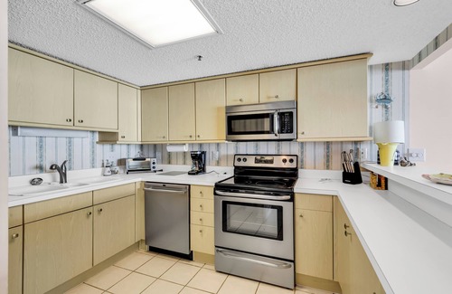 Arcadian Shores Condo | Oceanview 2BR/2BA condo in Kingston Plantation's North Hampton Tower