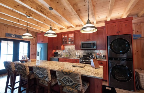 DownEast and Acadia Maine House | Oceanview Barnhouse Retreat with Hot Tub