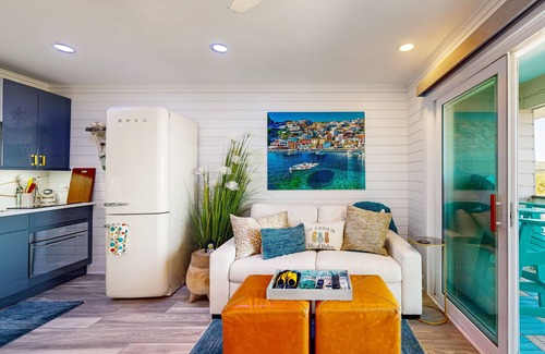 Charleston County Condo | Oceanview Condo- Great view of pier and ocean close to downtown