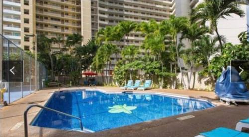 Waikiki Apartment | Oceanview Freshly Renovated Free Parking WiFi