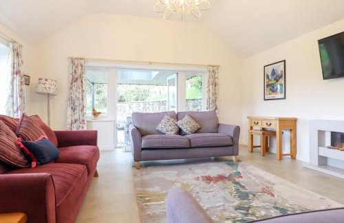 Llanrwst House | Ochr Y Garth