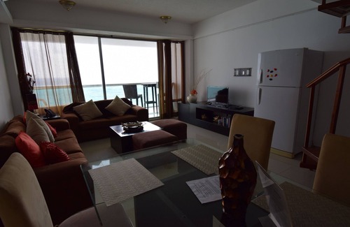 Punta Cancun Condo | OCT NOV SALE. Beach Front Penthouse Ocean Dreams Resort w/Amazing Views!