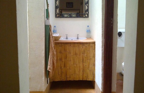 Karatu Cabin | Octagon Lodge