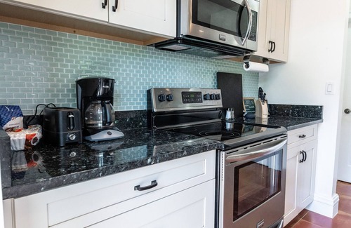 Victoria Park House | ❤️of Downtown/Duplex in Victoria Park!❤️