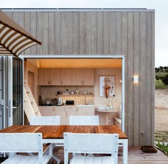 North Cape House | Off-grid Beachfront Cabin on Kangaroo Island