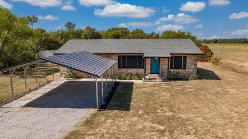 Thackerville Villa | Off the Rails Retreat