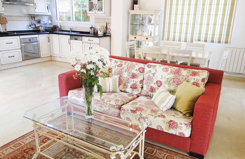 Torrequebrada Villa | OFFER Modern villa 900 meters from the beach