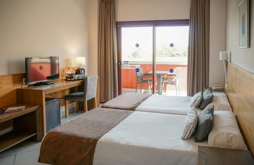 La Linea de la Concepcion Hotel | Ohtels Campo De Gibraltar