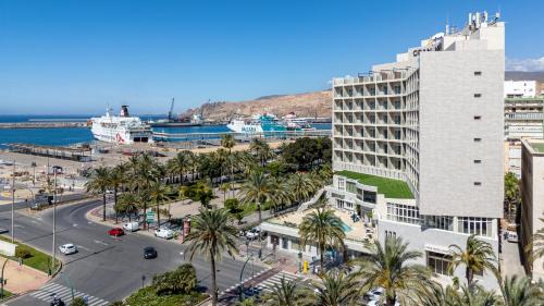 Almeria Centro Hotel | Ohtels Gran Hotel Almeria