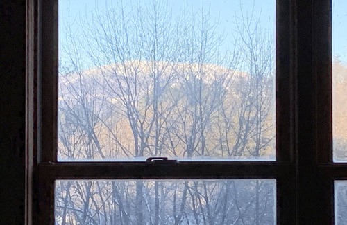 Cavendish House | Okemo LARGE home SKI DATES still available NEW Hot tub. pool table 3 full baths