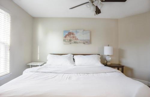 Olathe House | Olathe sleeping Beauty 3bdr and 2 baths