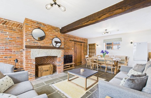 Ryde House | Old Byre, Little Upton Farm