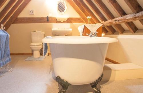 Wenhaston House | Old Corn Mill - Ukc3170