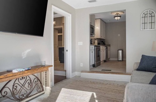 Mobile Apartment | Old Dauphin Way Historic Home - Unit 6