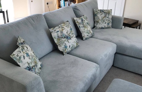 Harwich Apartment | Old Lighthouse Views