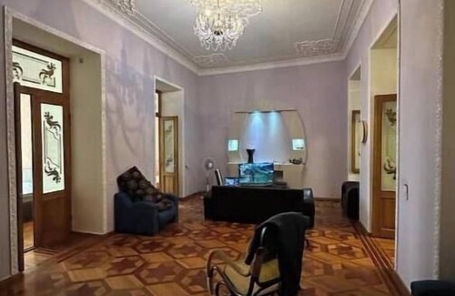 Baku Apartment | Old style apartment-city center