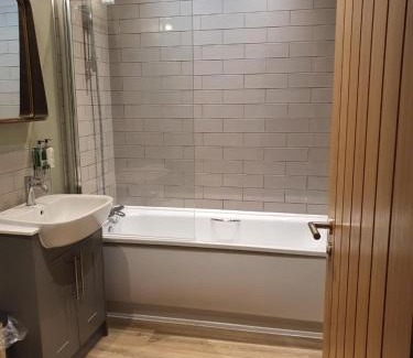 Gargrave Hotel | Old Swan