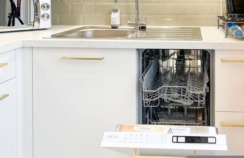 Margate Apartment | Old Town Trinity Apt No 3 By Adliv