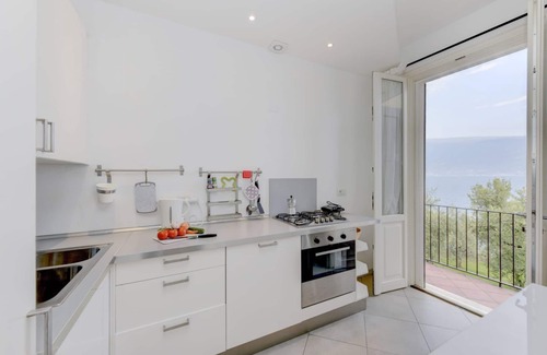 Gargnano Apartment | "oleandro" Apartment Directly on the Lake